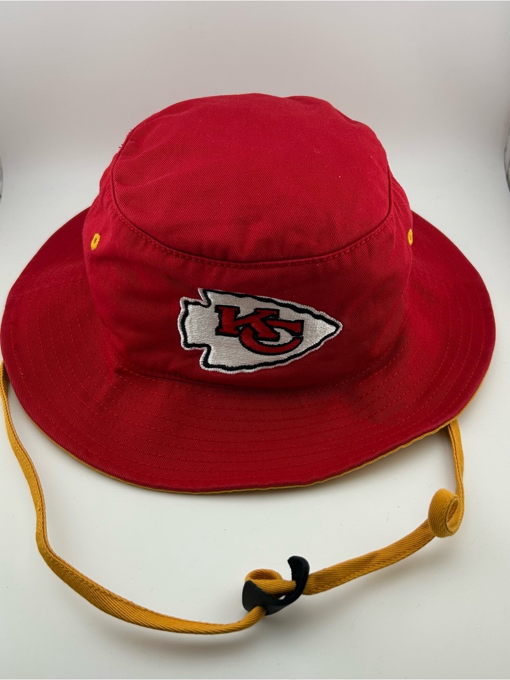 Kansas City Chiefs ’47 Brand Bucket Hat Red Gold NFL Boonie Chin Cord OS